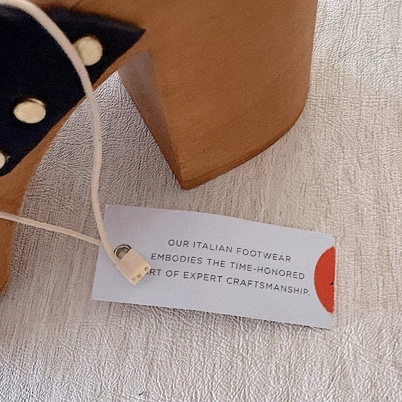 NEW Avelinni Italian navy suede double strap block heel slide sandals - Picture 5 of 7